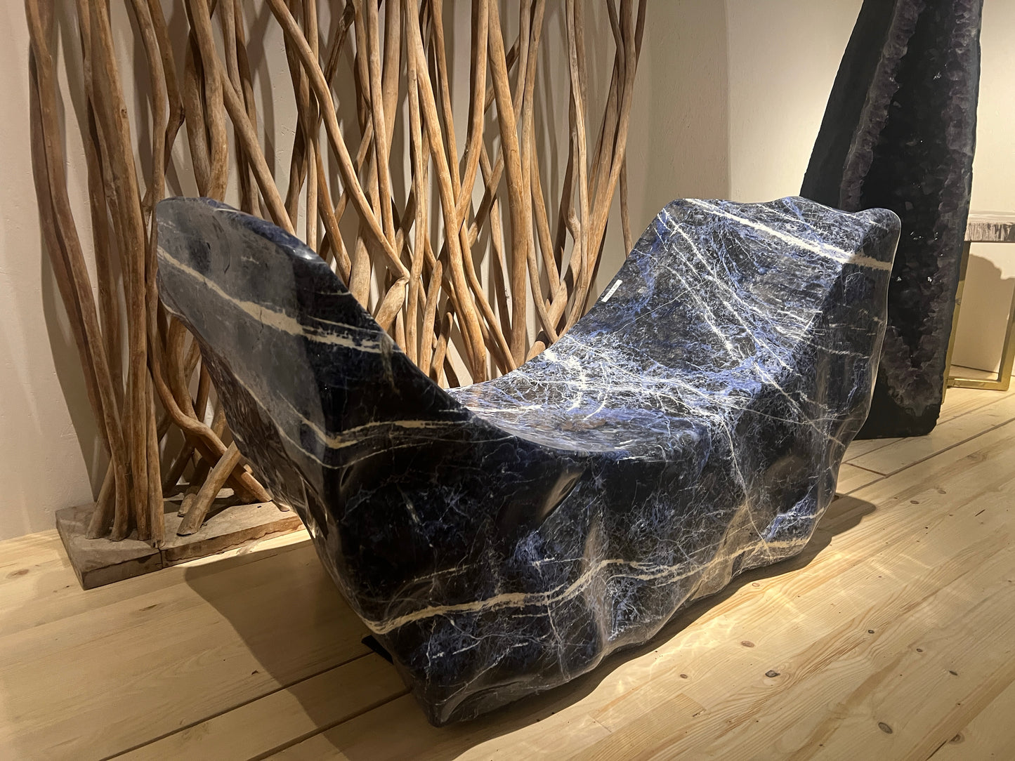 Sodalite seat | Brazil